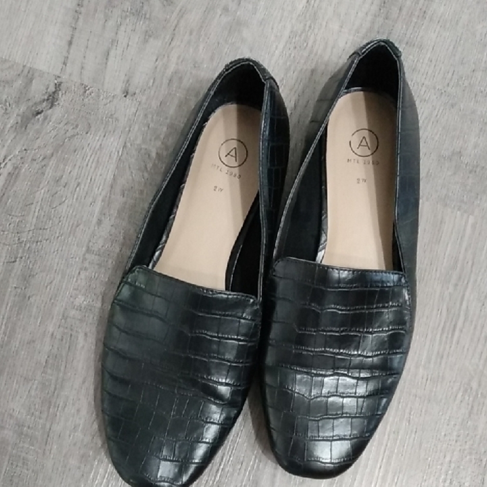 MT Classic Black Loafers